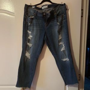 NWOT...Torrid Boyfriend Fit Capris